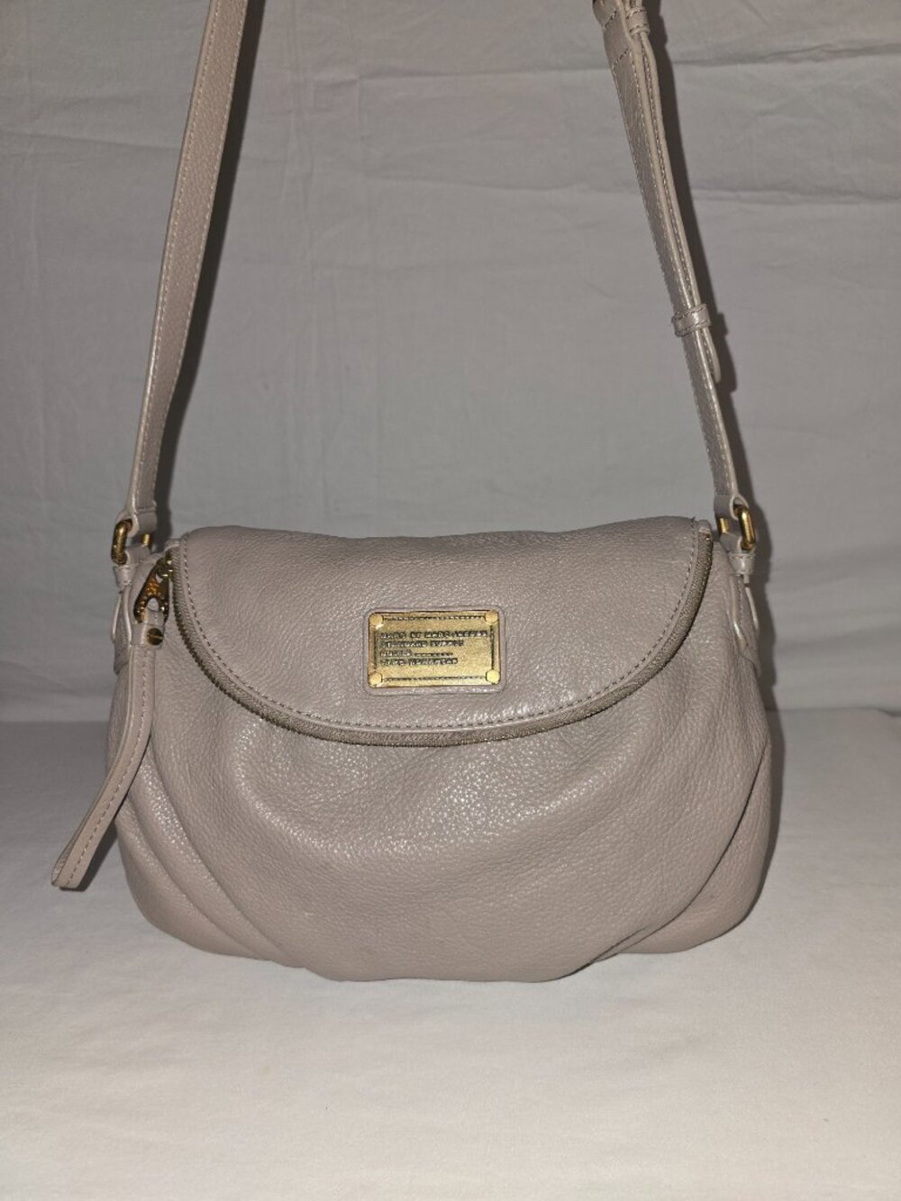 MARC BY MARC JACOBS Classic Q NATASHA Taupe Pebbled Crossbody Shoulder Bag